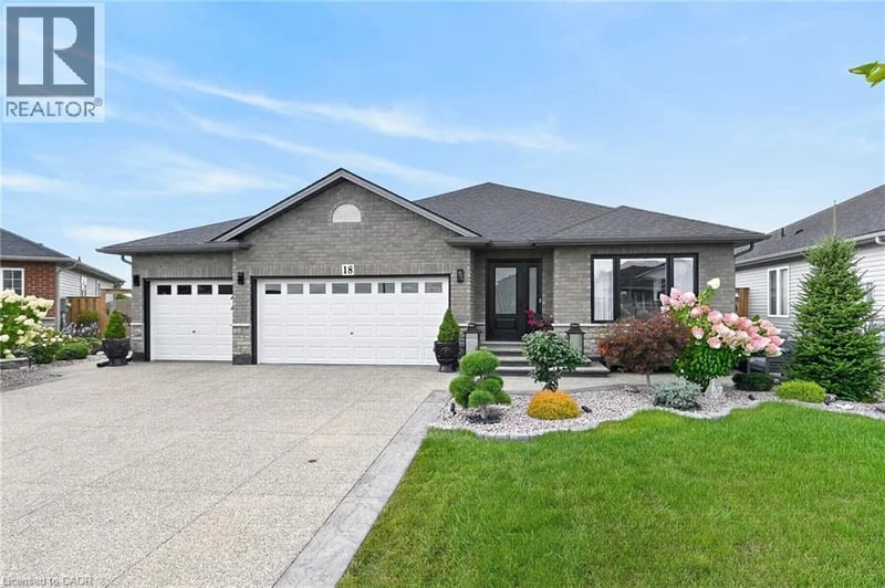 18 LINDA Crescent, Hagersville, Ontario, N0A1H0, Hagersville, Ontario — photo 1 of 5
