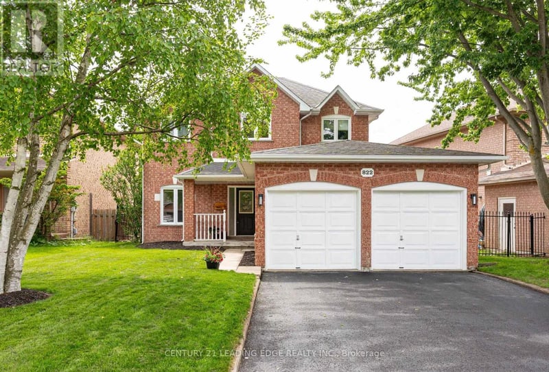 822 Surin Court, Newmarket (Gorham-College Manor), Ontario, L3Y8R4, Newmarket (Gorham-College Manor), Ontario — photo 1 of 5