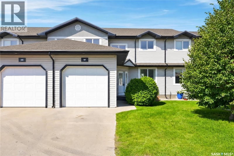 107 119 Hampton CIRCLE, Saskatoon, Saskatchewan, S7R0A8, Saskatoon, Saskatchewan — photo 1 of 5