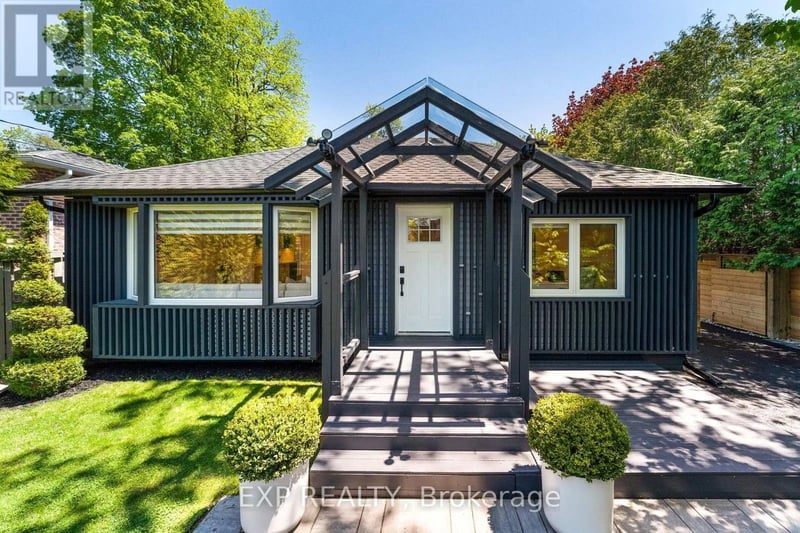 32 Farley Circle, Georgina (Historic Lakeshore Communities), Ontario, L0E1S0, Georgina (Historic Lakeshore Communities), Ontario — photo 1 of 5