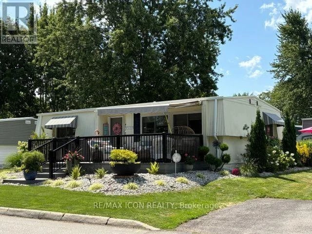 100 Shannon Boulevard, South Huron (Stephen), Ontario, N0M1T0, South Huron (Stephen), Ontario — photo 1 of 5