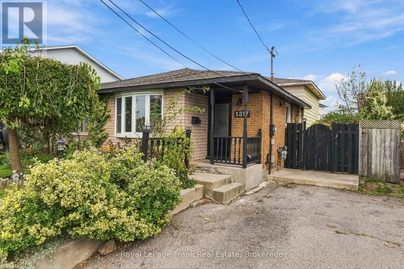 1317 Park Road South, Oshawa (Lakeview), Ontario, L1J4K3, Oshawa (Lakeview), Ontario — photo 1 of 5