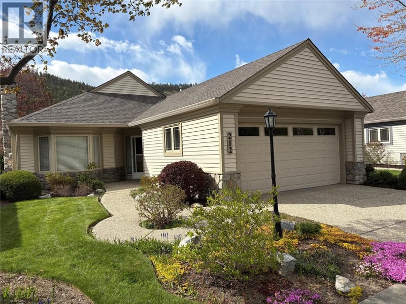 #212 550 Yates Road, Kelowna, British Columbia, V1V1Z4, Kelowna, British Columbia — photo 1 of 5