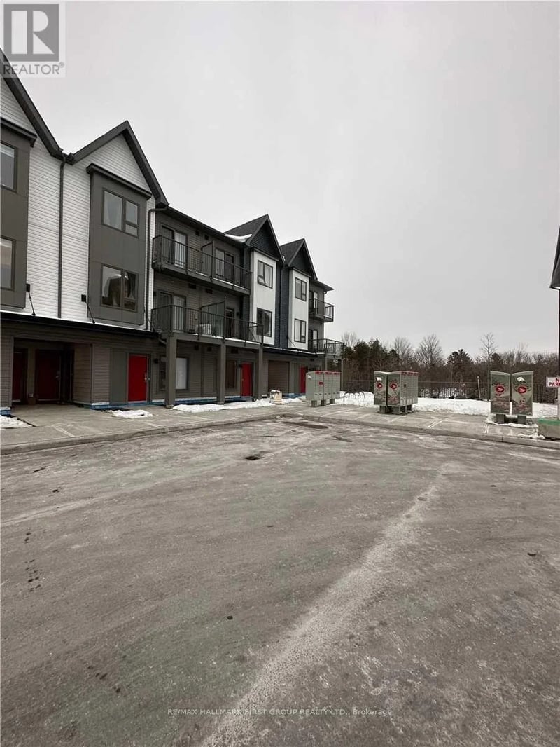#905 2635 William Jackson Drive, Pickering (Duffin Heights), Ontario, L0H1A0, Pickering (Duffin Heights), Ontario — photo 1 of 5