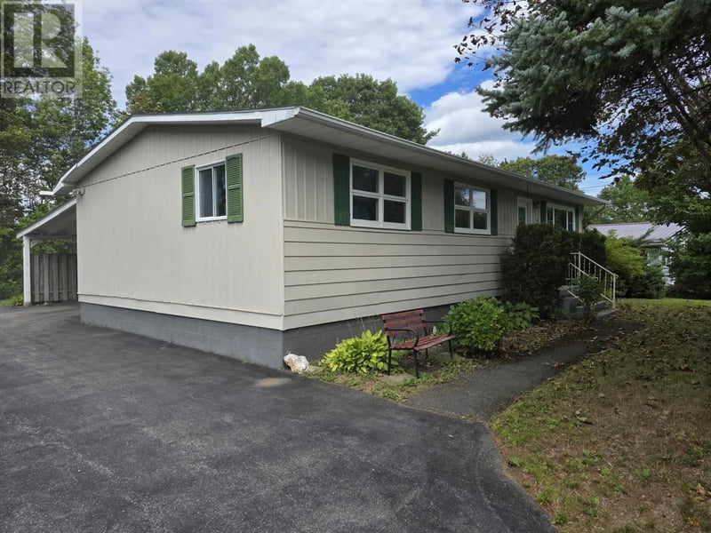 #10 74 Greenwood Street, Bridgewater, Nova Scotia, B4V2M9, Bridgewater, Nova Scotia — photo 1 of 5