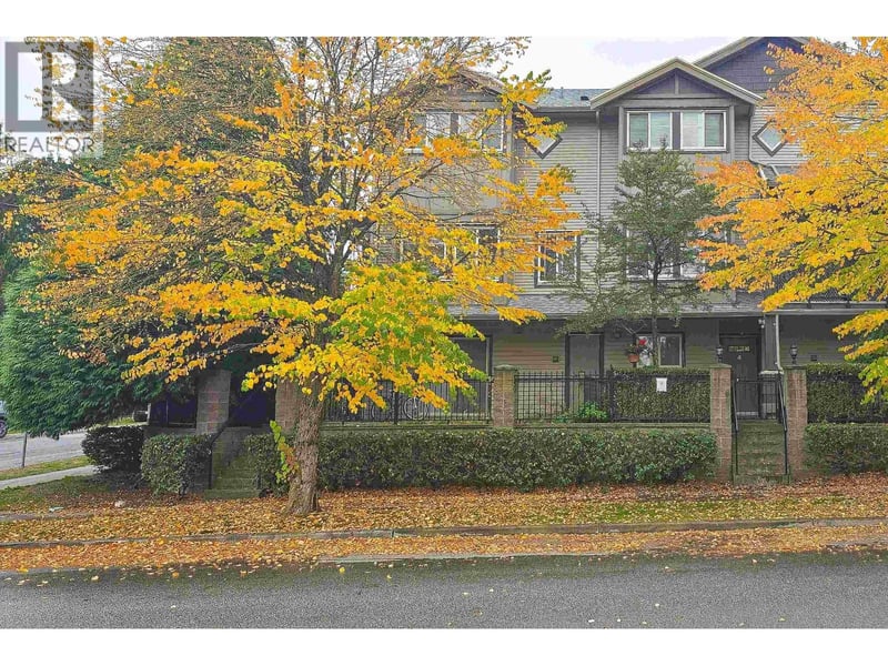 #5 3139 SMITH Avenue, Burnaby, British Columbia, V5G2S8, Burnaby, British Columbia — photo 1 of 5