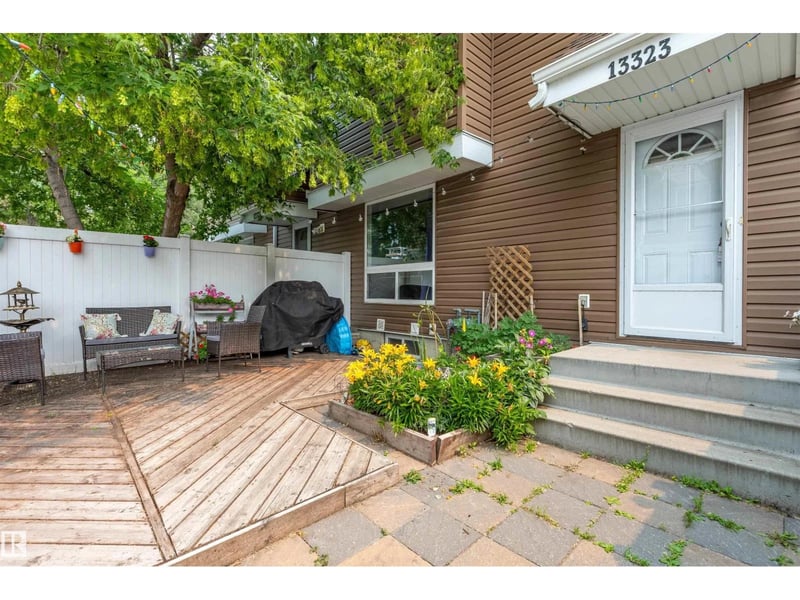 13323 47 ST NW, Edmonton, Alberta, T5A3L5, Edmonton, Alberta — photo 1 of 5