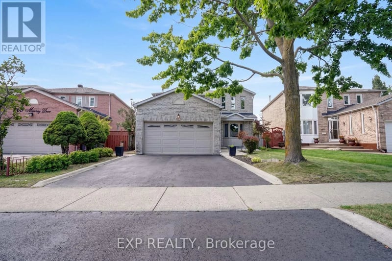 271 Murray Street, Brampton (Brampton West), Ontario, L6X3S2, Brampton (Brampton West), Ontario — photo 1 of 5