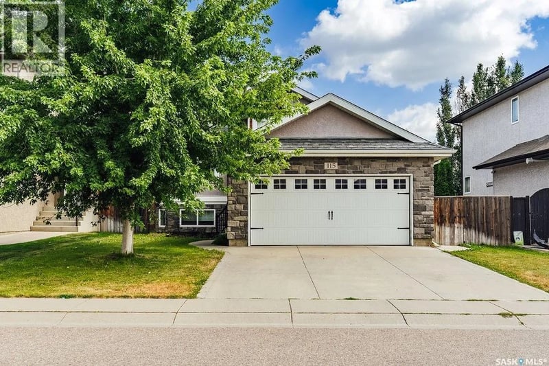 115 Blackstock COVE, Saskatoon, Saskatchewan, S7T0H4, Saskatoon, Saskatchewan — photo 1 of 5