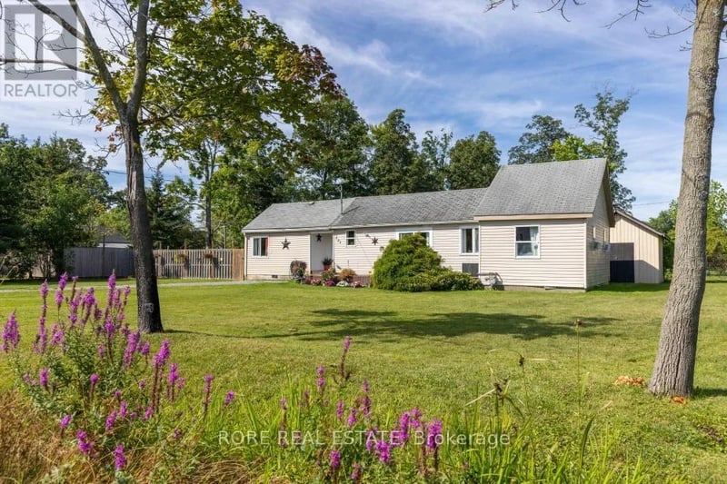 223 Bernard Avenue, Fort Erie (Ridgeway), Ontario, L0S1N0, Fort Erie (Ridgeway), Ontario — photo 1 of 5