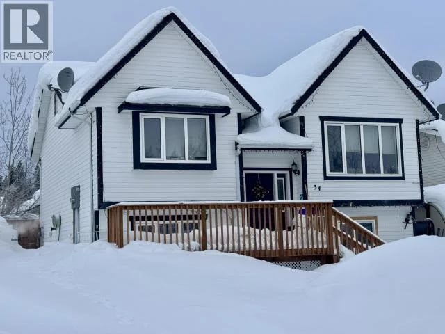 34 MOONSTONE LANE, Whitehorse, Yukon, Y1A5Z9, Whitehorse, Yukon — photo 1 of 5