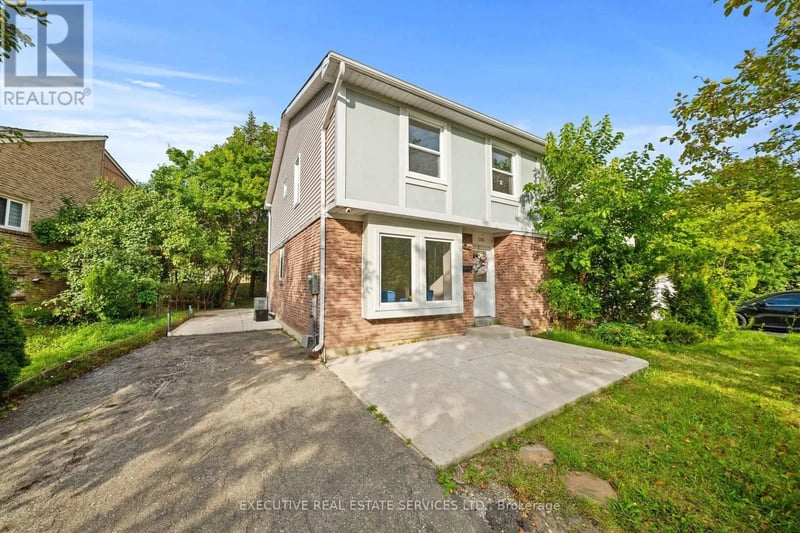 100 Centre Street North, Brampton (Brampton North), Ontario, L6V2Z3, Brampton (Brampton North), Ontario — photo 1 of 5