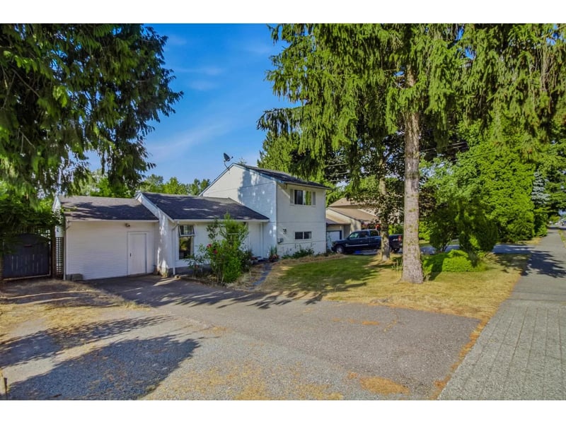 26549 32 Avenue, Langley, British Columbia, V4W3E8, Langley, British Columbia — photo 1 of 5