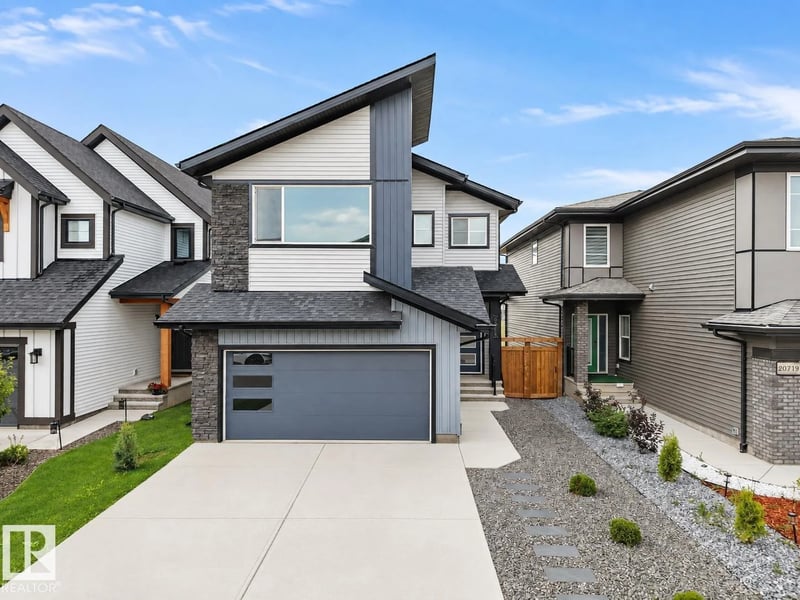 20715 27 AV NW, Edmonton, Alberta, T6M1P3, Edmonton, Alberta — photo 1 of 5