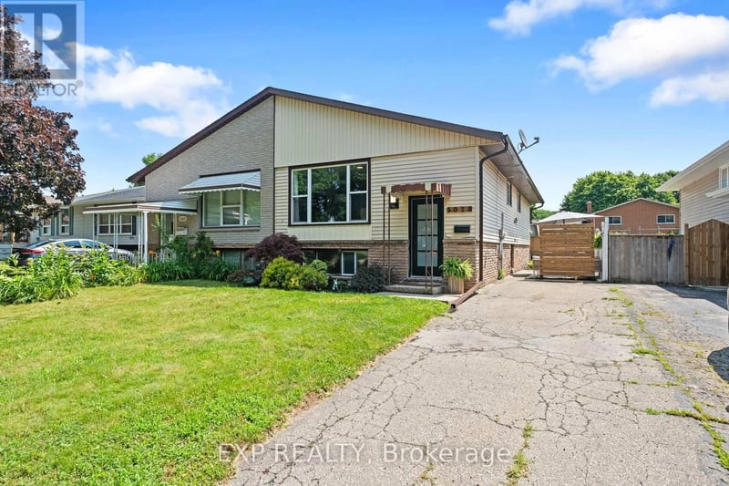 5028 Gage Court, Niagara Falls (Morrison), Ontario, L2E7B5, Niagara Falls (Morrison), Ontario — photo 1 of 5