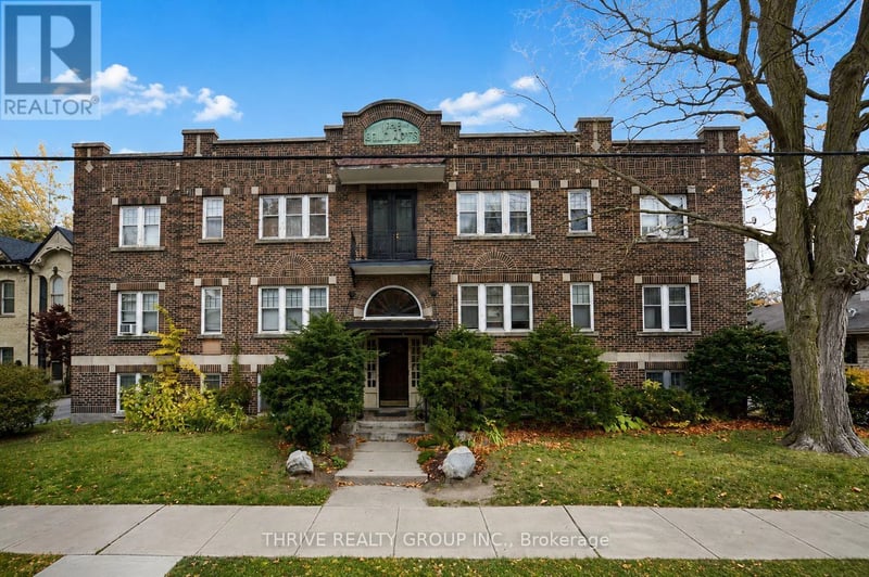 #35 50 Ridout Street South, London South (South F), Ontario, N6C3W6, London South (South F), Ontario — photo 1 of 5