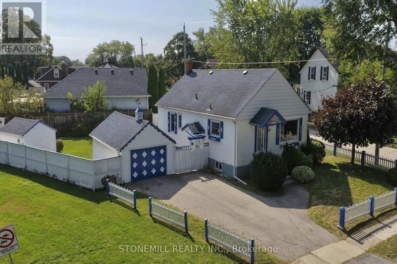 272 Carlton Street, St. Catharines (Fairview), Ontario, L2N1B9, St. Catharines (Fairview), Ontario — photo 1 of 5