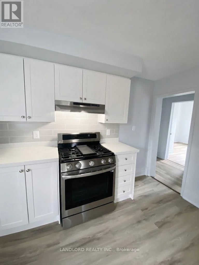 #2 45 Clinton Street, Toronto (Palmerston-Little Italy), Ontario, M6J2N9, Toronto (Palmerston-Little Italy), Ontario — photo 1 of 5
