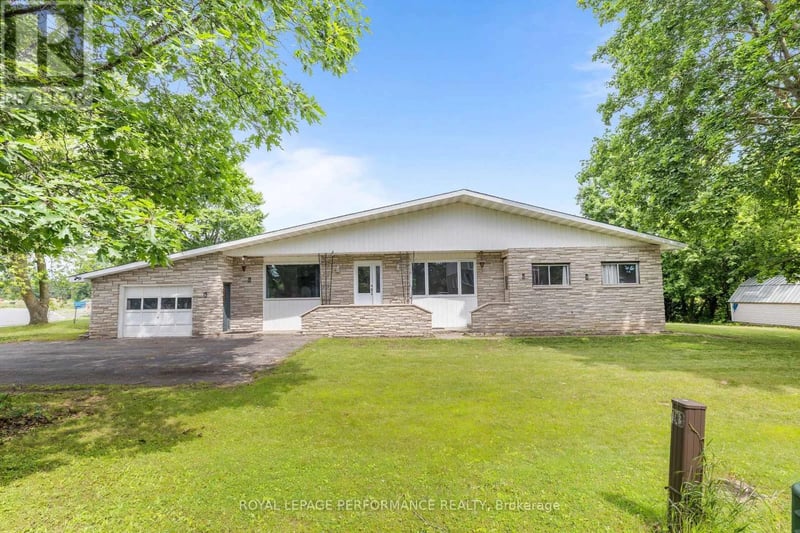 438 Voyageur Place, Russell, Ontario, K0A1W0, Russell, Ontario — photo 1 of 5