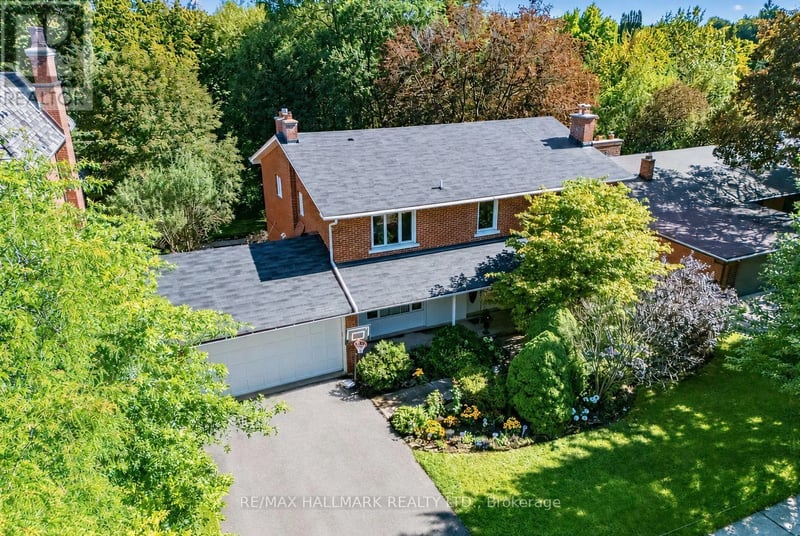 30 Medalist Road, Toronto (St. Andrew-Windfields), Ontario, M2P1Y5, Toronto (St. Andrew-Windfields), Ontario — photo 1 of 5