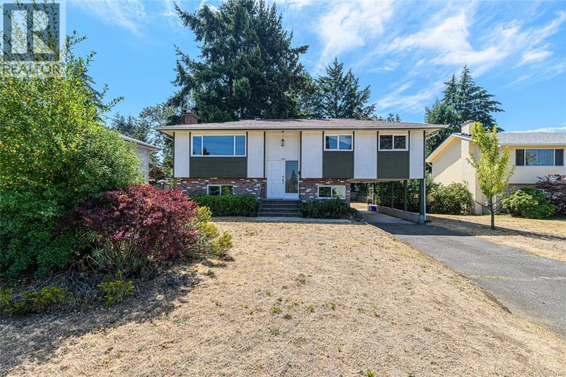 2401 Bette Drive, Colwood, British Columbia, V9B4N1, Colwood, British Columbia — photo 1 of 5