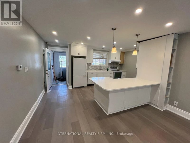 #101 73 Murray Drive, Aurora (Aurora Highlands), Ontario, L4G2C2, Aurora (Aurora Highlands), Ontario — photo 1 of 5