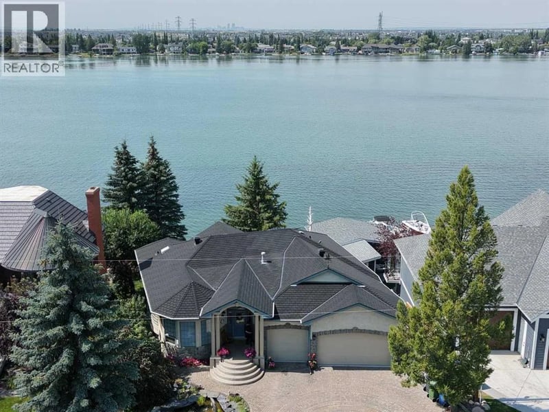 1001 East Chestermere Drive, Chestermere, Alberta, T1X1A8, Chestermere, Alberta — photo 1 of 5