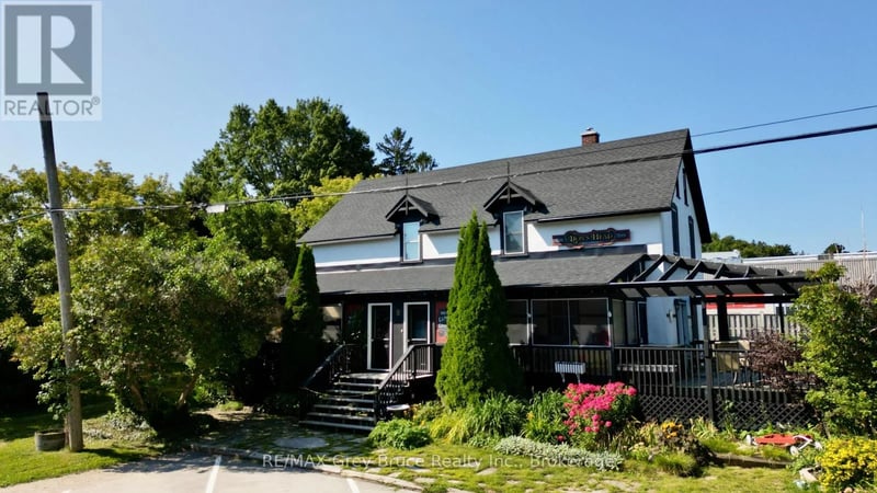 8 Helen Street, Northern Bruce Peninsula, Ontario, N0H1W0, Northern Bruce Peninsula, Ontario — photo 1 of 5