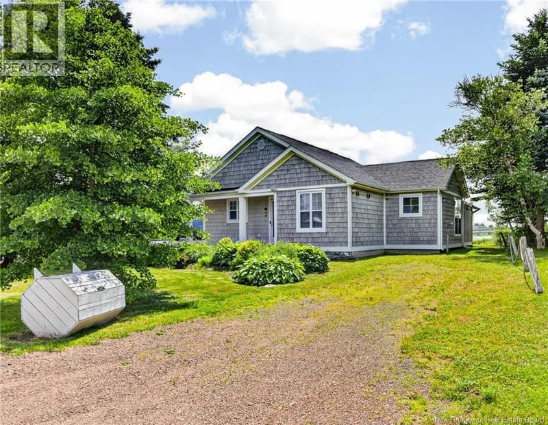 54 Acadie Street, Cocagne, New Brunswick, E4R5Y6, Cocagne, New Brunswick — photo 1 of 5