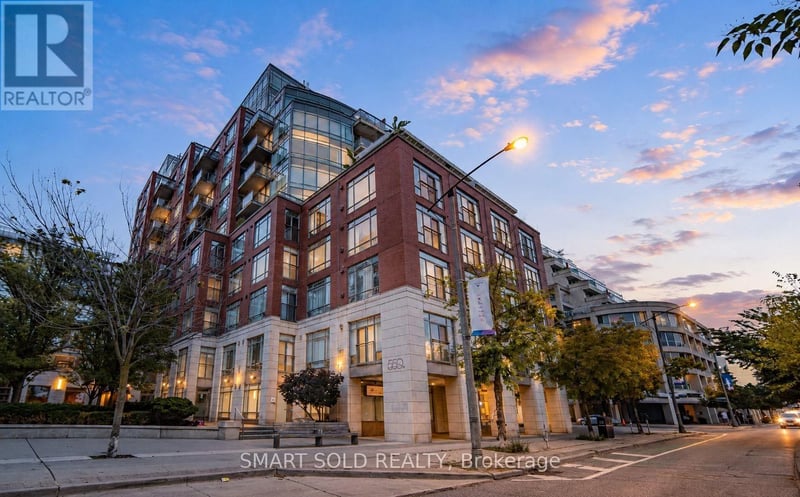 #Ph01E 500 Queens Quay West, Toronto (Waterfront Communities), Ontario, M5V3K8, Toronto (Waterfront Communities), Ontario — photo 1 of 5