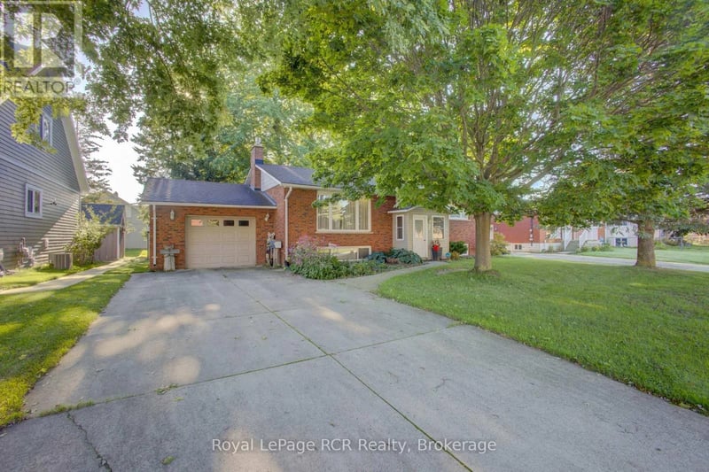 114 Preston Street South, Wellington North (Arthur), Ontario, N0G1A0, Wellington North (Arthur), Ontario — photo 1 of 5