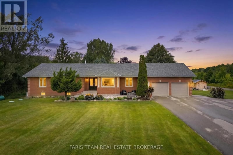 5584 6th Line, New Tecumseth (Tottenham), Ontario, L0G1W0, New Tecumseth (Tottenham), Ontario — photo 1 of 5