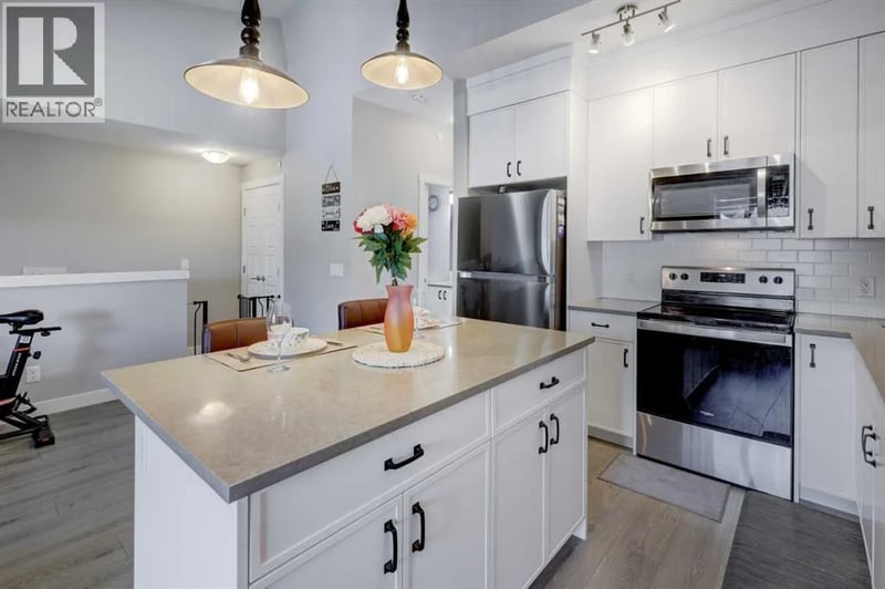 214 Livingston Common Northeast, Calgary, Alberta, T3P1K1, Calgary, Alberta — photo 1 of 5
