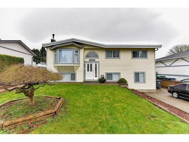 15032 SWALLOW Drive, Surrey, British Columbia, V3R4X2, Surrey, British Columbia — photo 1 of 5