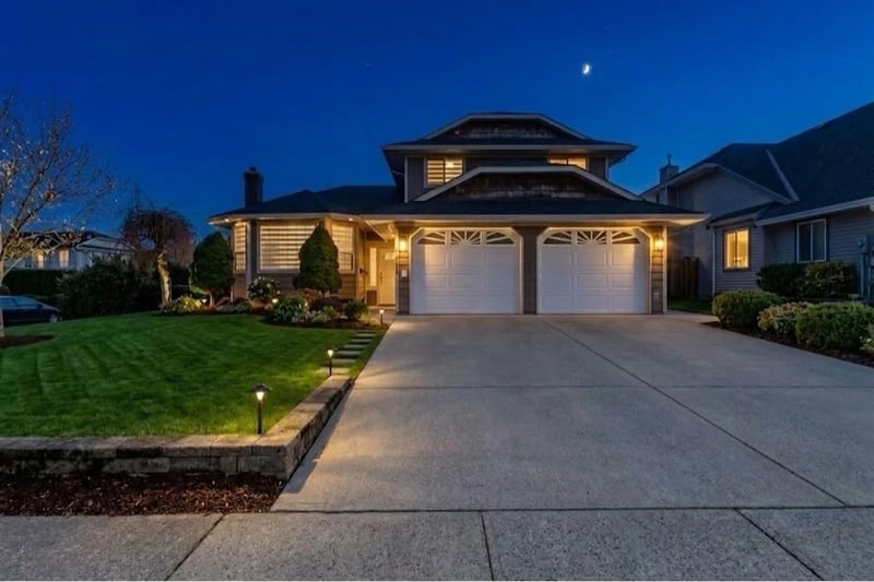 32066 SORRENTO Avenue, Abbotsford, British Columbia, V2T5B7, Abbotsford, British Columbia — photo 1 of 5