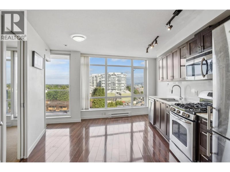 #810 4815 ELDORADO Mews, Vancouver, British Columbia, V5R0B2, Vancouver, British Columbia — photo 1 of 5