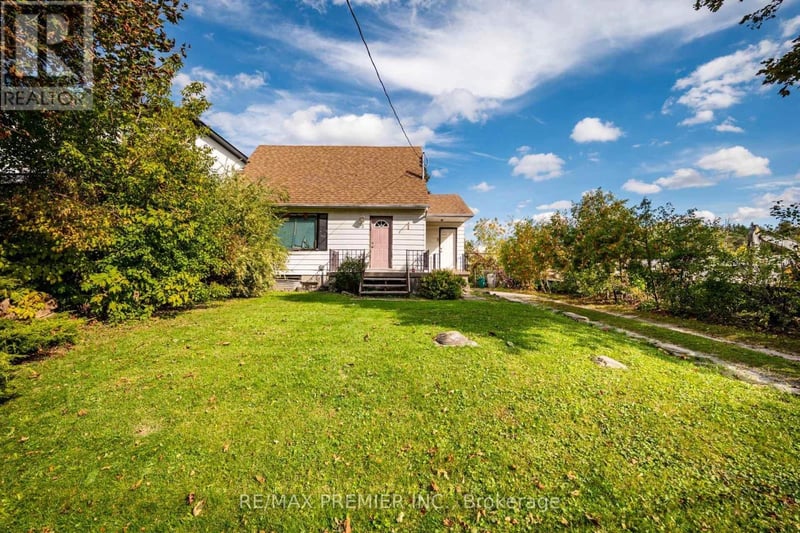 3 Parker Avenue, Richmond Hill (Oak Ridges), Ontario, L4E2W4, Richmond Hill (Oak Ridges), Ontario — photo 1 of 5