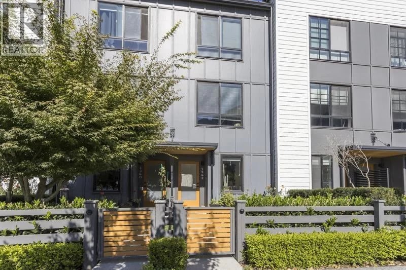 1342 HALYARD Place, Squamish, British Columbia, V8B2A1, Squamish, British Columbia — photo 1 of 5