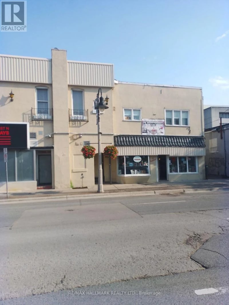 26 Simcoe Street North, Oshawa (O'Neill), Ontario, L1H1A3, Oshawa (O'Neill), Ontario — photo 1 of 5