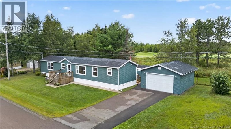 20 Blue Jay, Moncton, New Brunswick, E1H2S2, Moncton, New Brunswick — photo 1 of 5