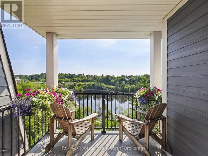 #501 10A Kimberley Avenue, Bracebridge, Ontario, P1L0A4, Bracebridge, Ontario — photo 1 of 5