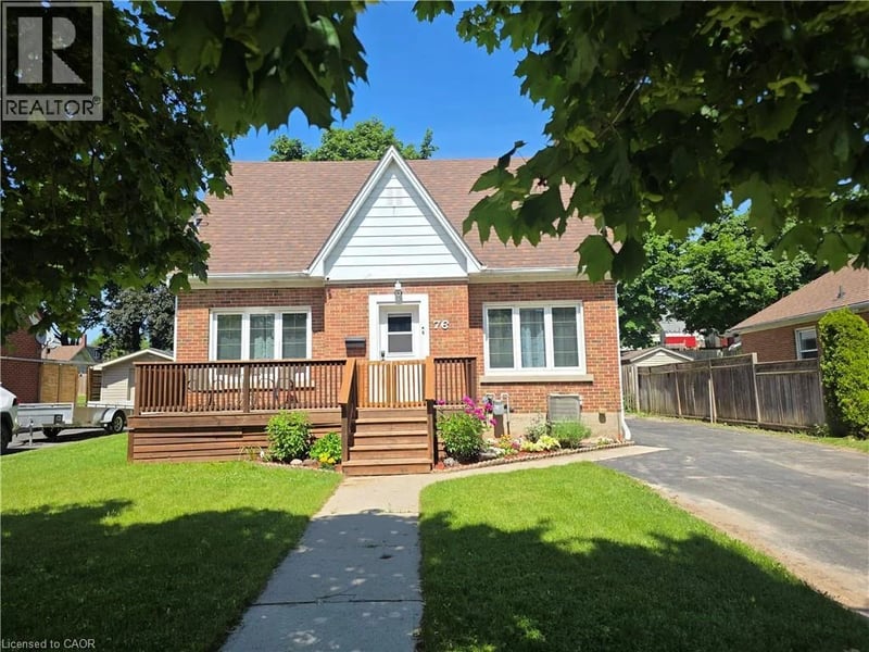 76 BRENTWOOD Avenue, Kitchener, Ontario, N2H2C8, Kitchener, Ontario — photo 1 of 5