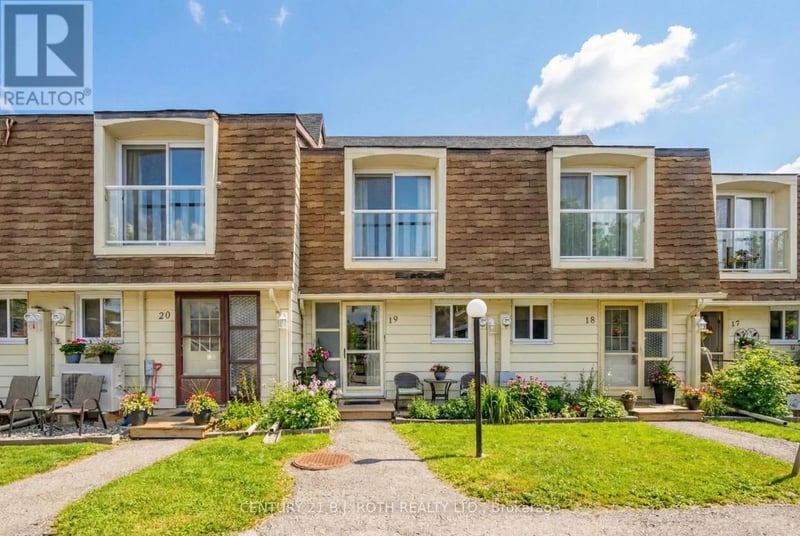 #19 4 Paradise Boulevard, Ramara (Brechin), Ontario, L0K1B0, Ramara (Brechin), Ontario — photo 1 of 5