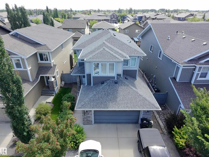 8719 218 ST NW NW, Edmonton, Alberta, T5T4R7, Edmonton, Alberta — photo 1 of 5