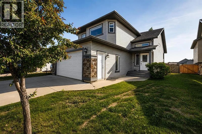7806 114 Street, Grande Prairie, Alberta, T8W2T7, Grande Prairie, Alberta — photo 1 of 5
