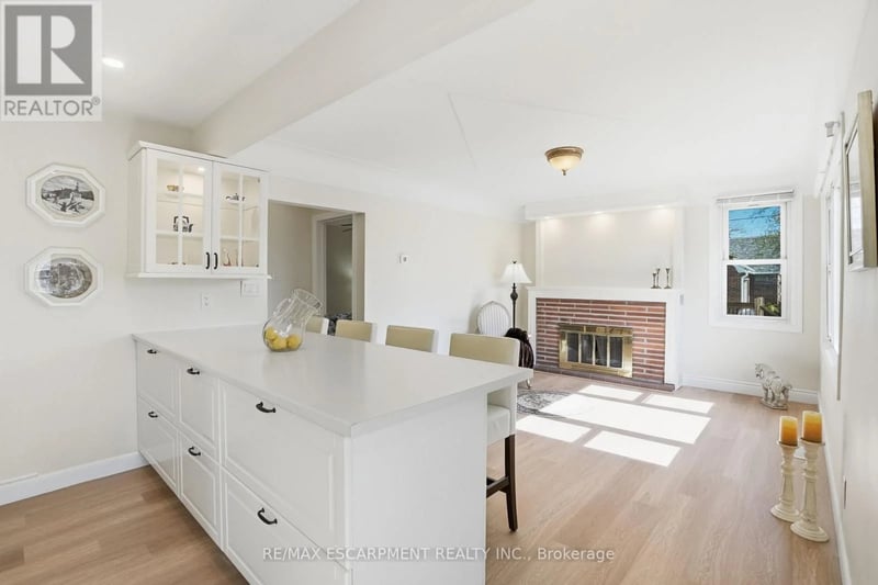 894 Garth Street, Hamilton (Westcliffe), Ontario, L9G4K9, Hamilton (Westcliffe), Ontario — photo 1 of 5