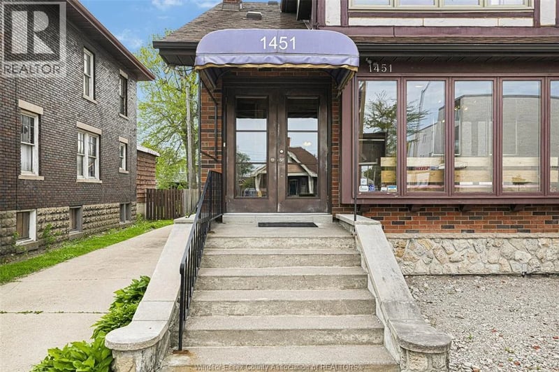 #UPPER 1451 OUELLETTE Avenue, Windsor, Ontario, N8X1K1, Windsor, Ontario — photo 1 of 5