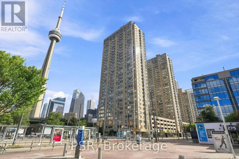#702 270 Queens Quay West, Toronto (Waterfront Communities), Ontario, M5J2N4, Toronto (Waterfront Communities), Ontario — photo 1 of 5