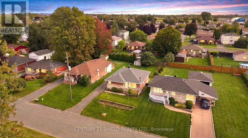 1303 LASCELLE Avenue, Cornwall, Ontario, K6H3K9, Cornwall, Ontario — photo 1 of 5