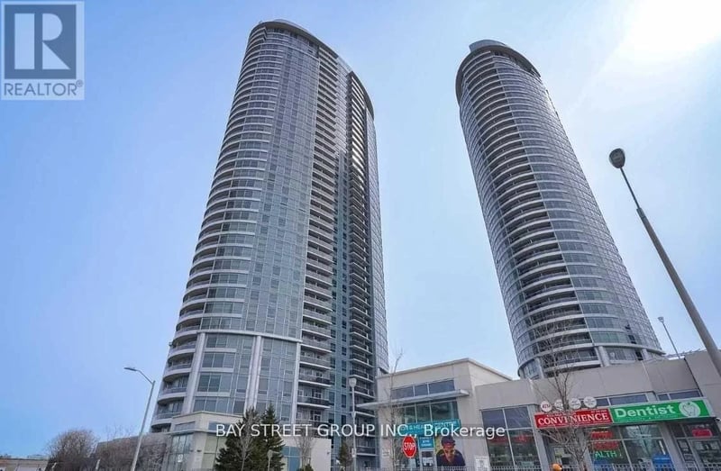 #3622 135 Village Green Square, Toronto (Agincourt South-Malvern West), Ontario, M1S0G4, Toronto (Agincourt South-Malvern West), Ontario — photo 1 of 5